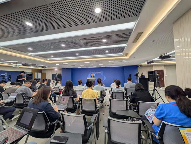 「识读中国威胁」教材将上路 国台办搬「惩独22条」警告台（血战到底）教育部