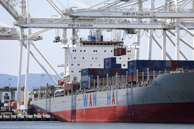 关税收3000亿 川普：还债或发退税支票