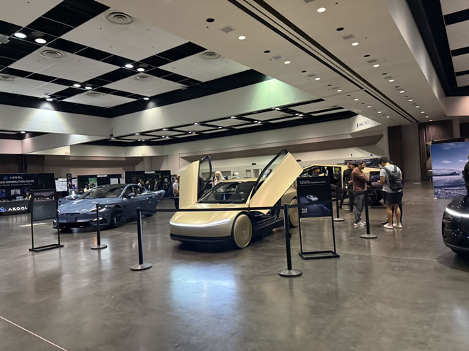 生成式AI盛会 蔡继军：AI将引领人类迈入「硅基文明」