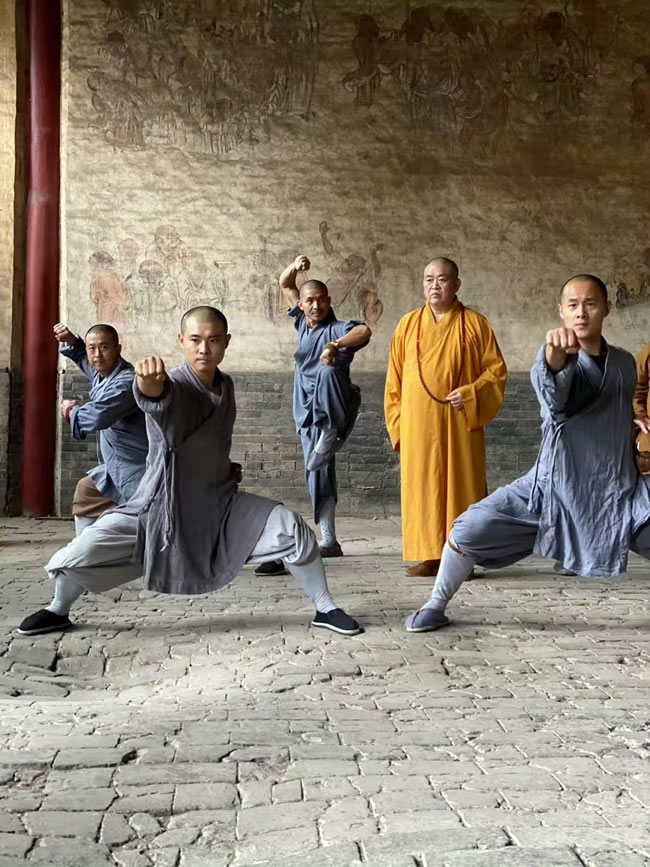 曾跟「少林（牛牛群）足球」闹风波...释永信塌房 少林寺多部影视作品陷烂尾