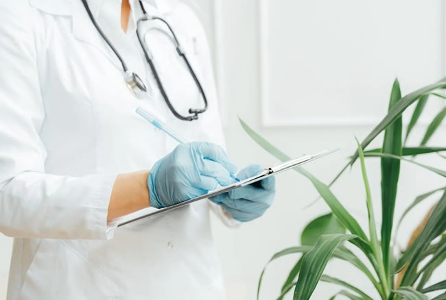 小心 多医院悄收「设施费」 保险恐不（牛牛群）报销