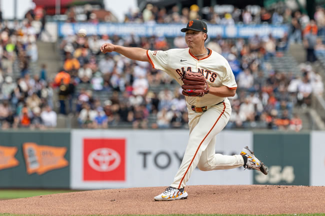 MLB／邓恺威1.2局狂失7分 教士登上国西第一