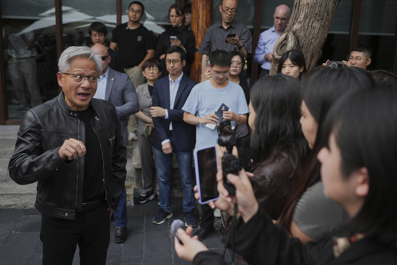 Nvi（麻将群）dia后门事件 人民日报：怎相信你？