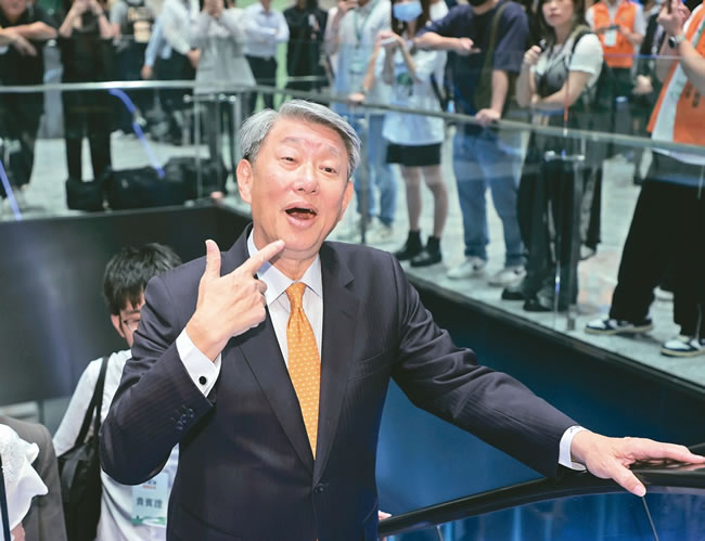 「拿掉睦邻费」连绿营都受不了 郭智辉反问：这叫做失言吗？