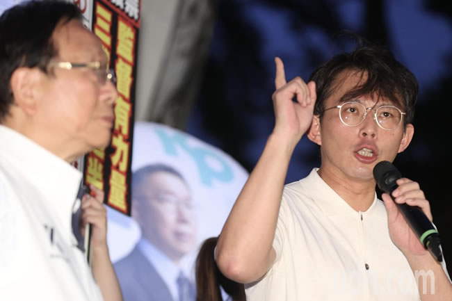 黄国昌拚新北「以战促谈」2026蓝营「如何让」内部有杂音