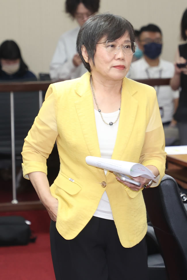 台内政部长称「政府承认中华人民共和国」 惊人之语挨批