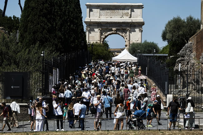 热穹罩顶高温肆虐欧洲 义大利4岁童中暑亡