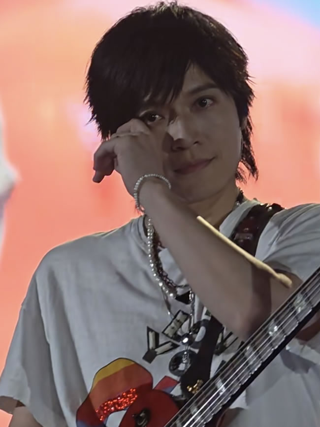 五月天阿信唱一半…怪兽泪洒舞台 痛失挚爱内幕曝光