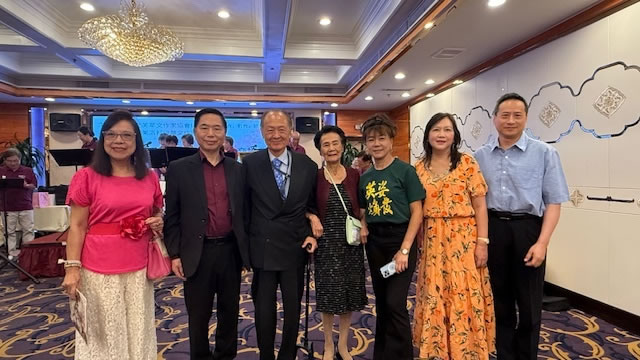 北美华文作家协会总会 蓬丹交棒陈汉平