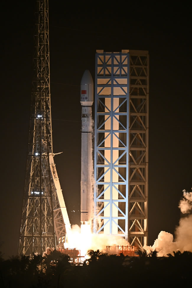 中国火箭碎片疑坠菲律宾海域 （金花群）马尼拉表关切