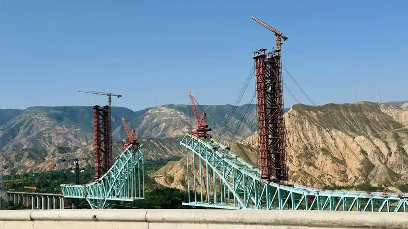 中国青海黄河特大桥施工「绳索断裂」酿重大事故 7死9失联