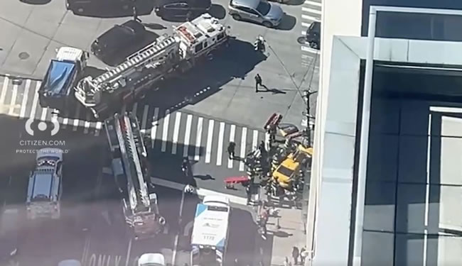 计程车失控撞灯桿 纽约中领馆外车祸4伤