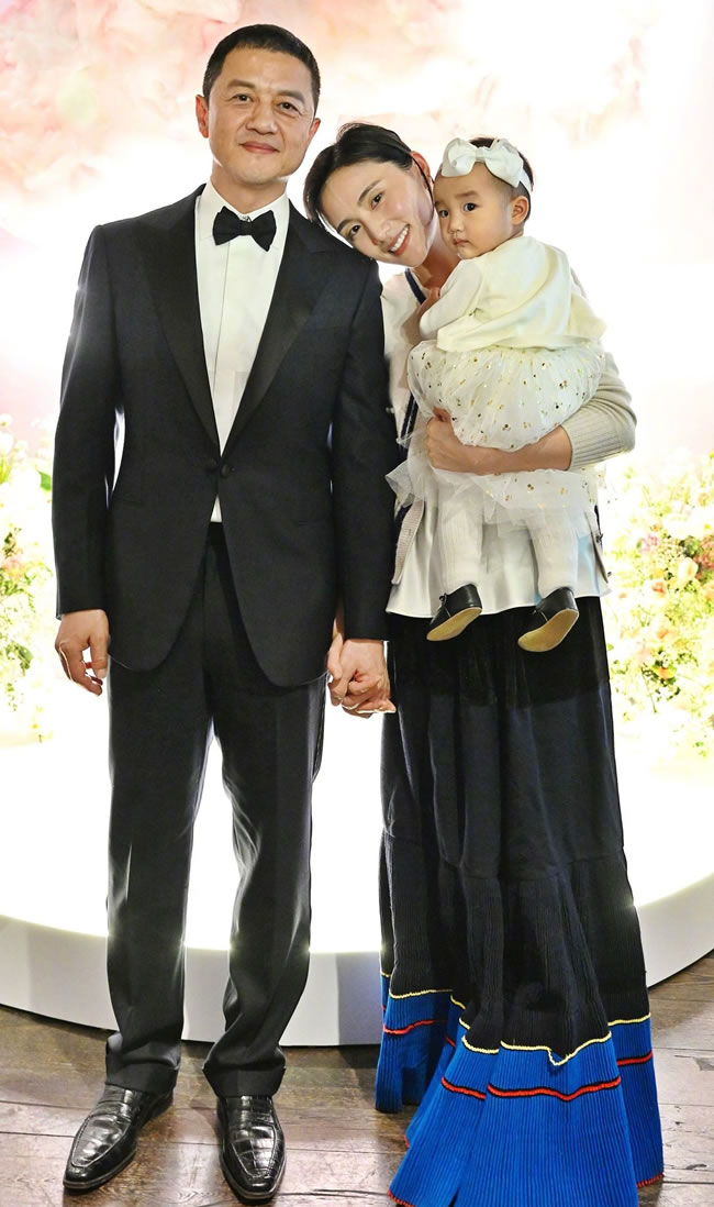 李亚鹏离婚小19岁嫩妻「从这首歌开始，以这首歌结束…」