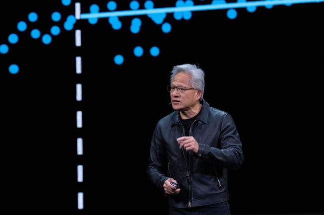 Nvidia市值逼近5兆美元 AI订单飙破5,000亿美元