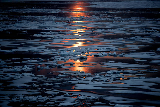 巴西女航海家独自航越北极 见证全球暖化致海冰锐减
