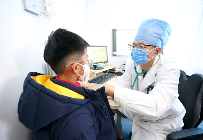 赴中国旅游探亲要小心 多地已进入流感高峰期