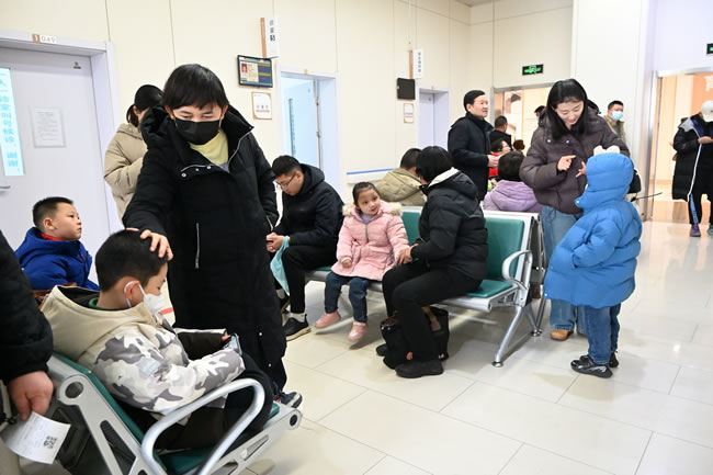 中国类流感病例阳性率近45%  12月上旬陆续进入高峰