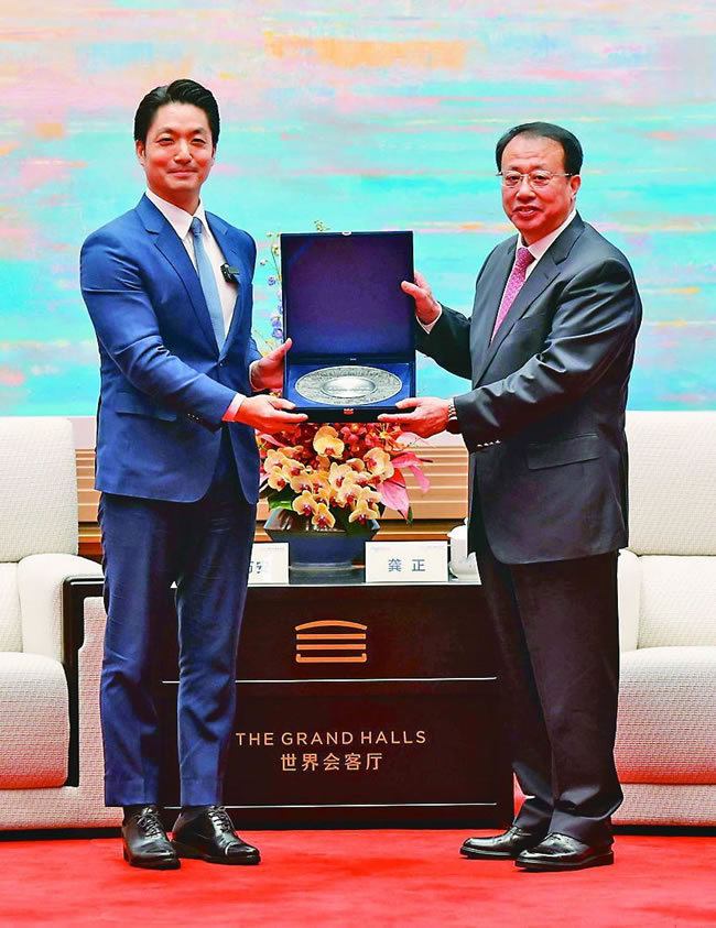 新闻幕后／蒋万安向龚正提「小红书」对比赖清德关起大门